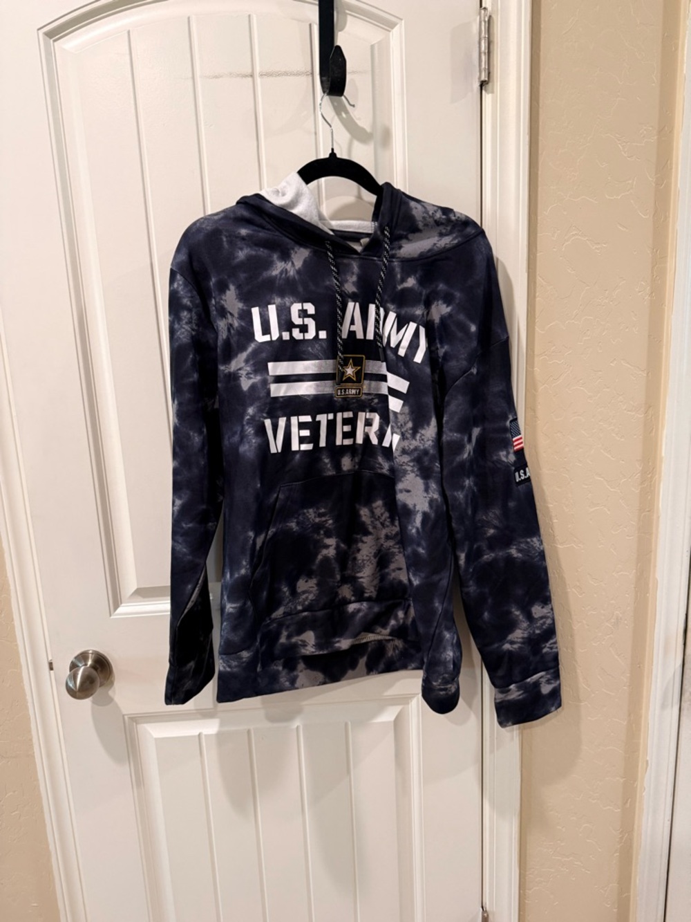 U.S. Army Navy & White Tie-Dye Hoodie with Flag and Patch large